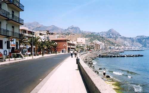 B&B A Casa Di Amici Giardini Naxos Ngoại thất bức ảnh