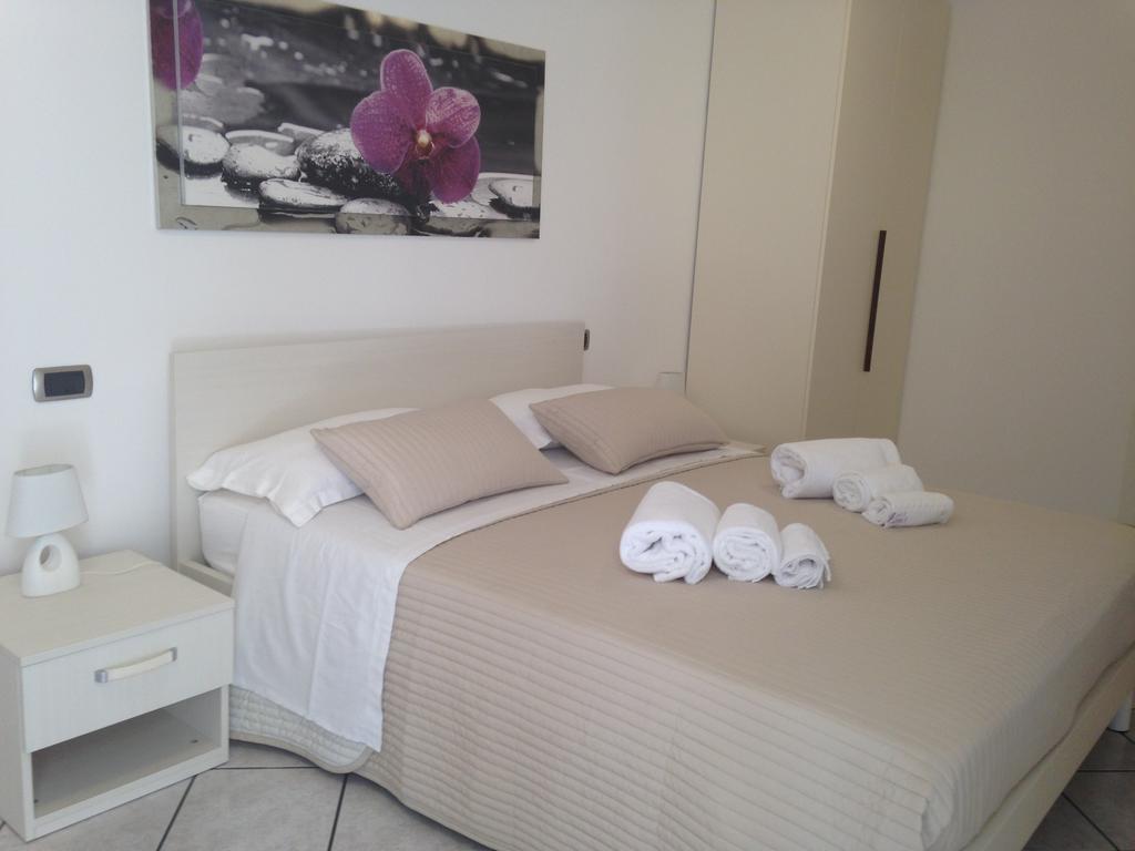 B&B A Casa Di Amici Giardini Naxos Ngoại thất bức ảnh
